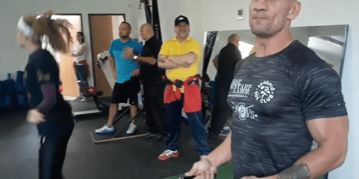 Jump Rope Workshop for Boxers to improve their condition, coordination and concentration! Learn all about jump rope!